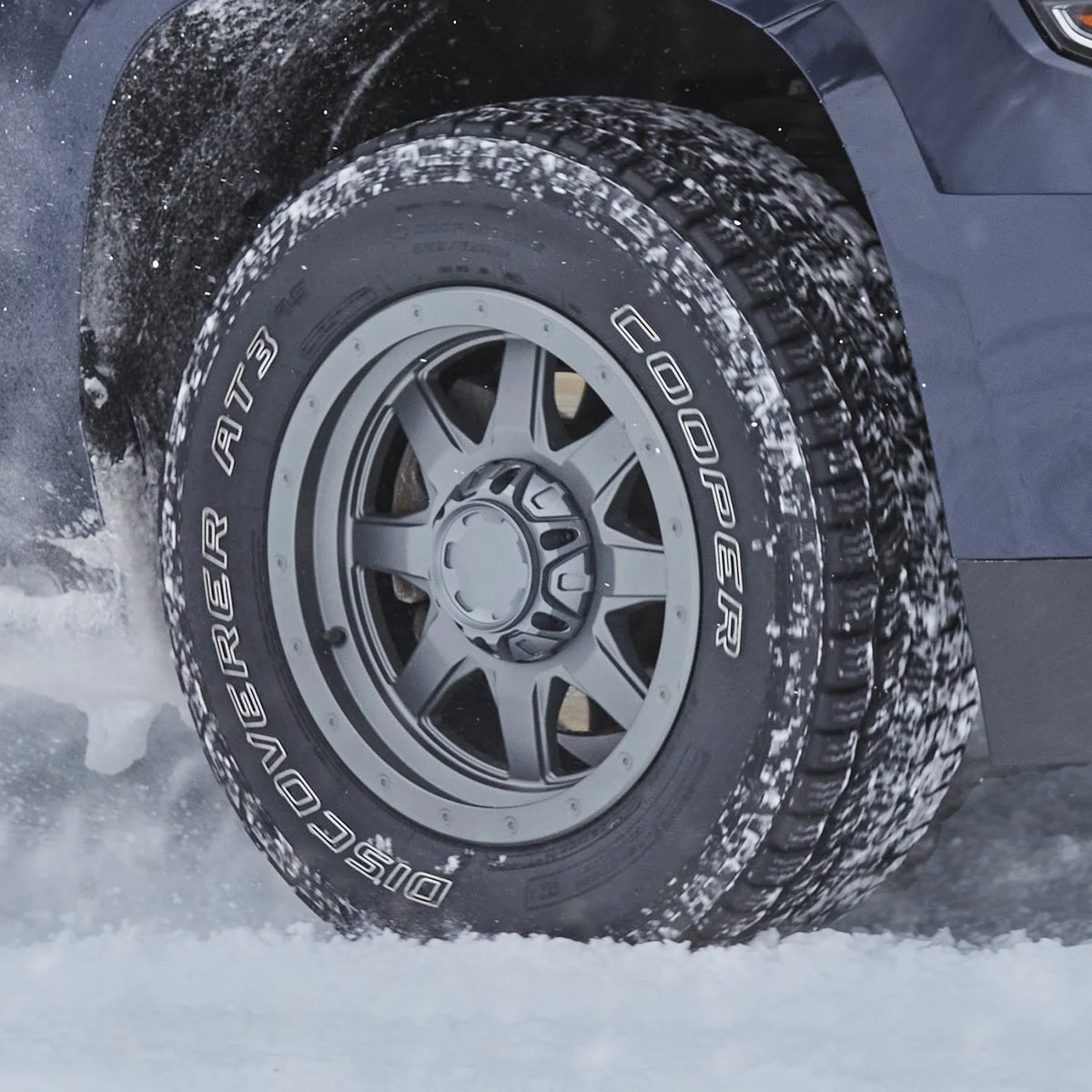 Set of 4 All Terrain Tires 235/75R16 108T O455444