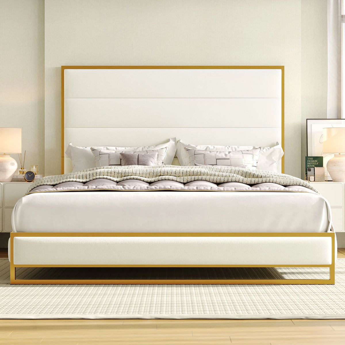 Queen Size Black Velvet Upholstered Platform Bed B80119