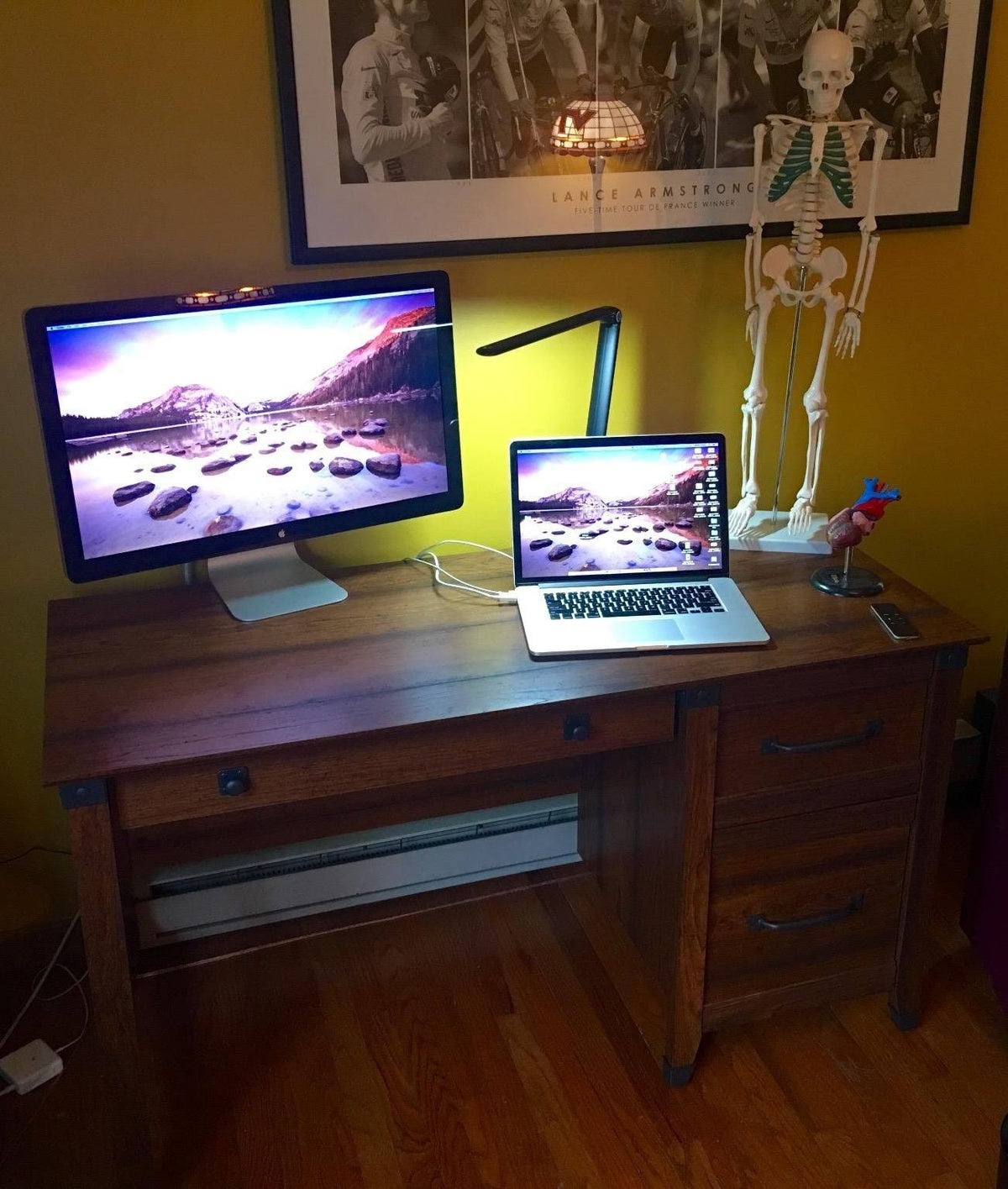 Washington Cherry Finish Desk G689