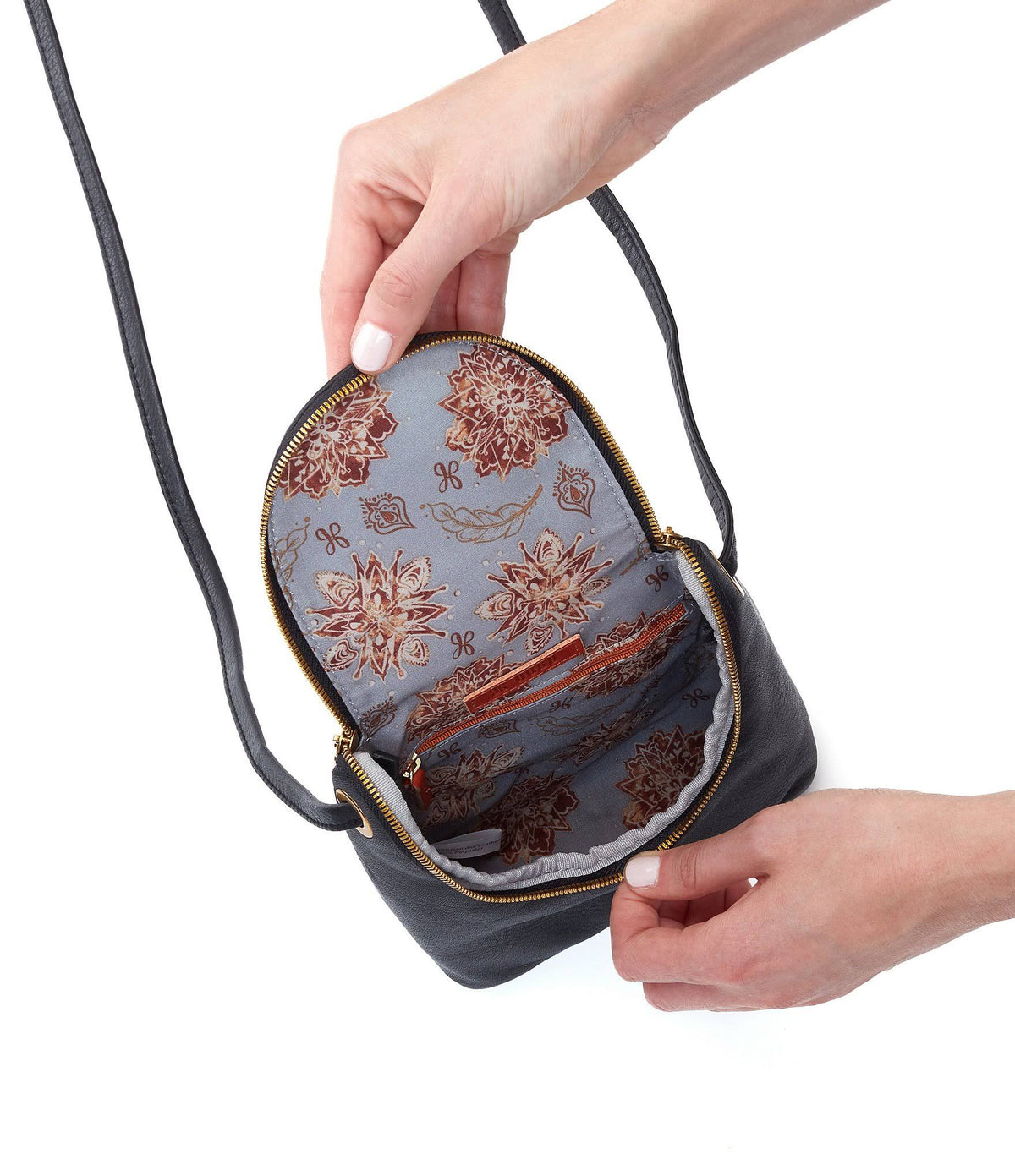 Scarlet Crossbody J26067