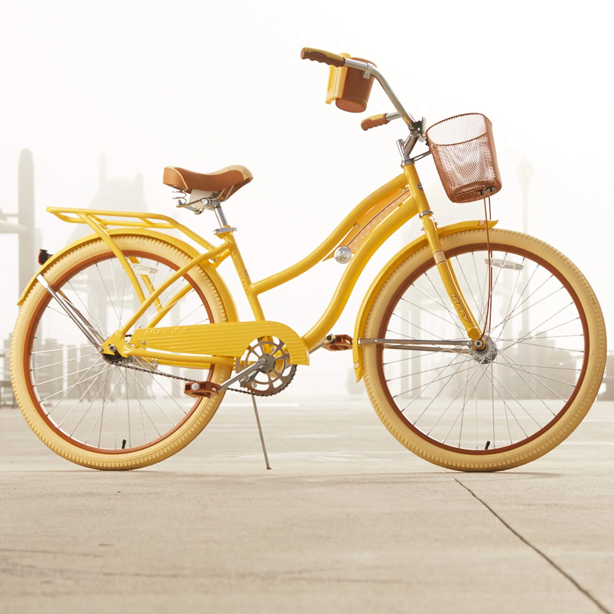 Yellow 26 Inch Cruiser Bike T644624