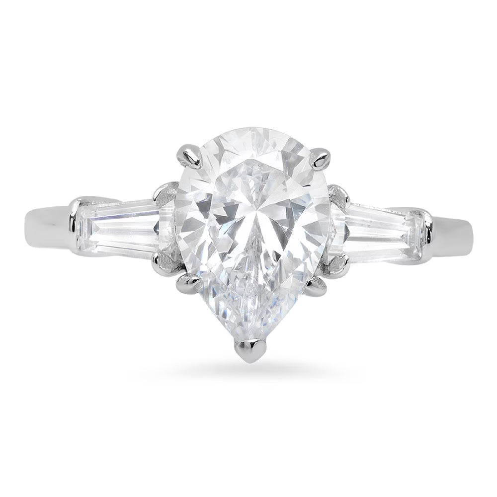 18K White Gold Three-Stone Diamond Engagement Ring V896