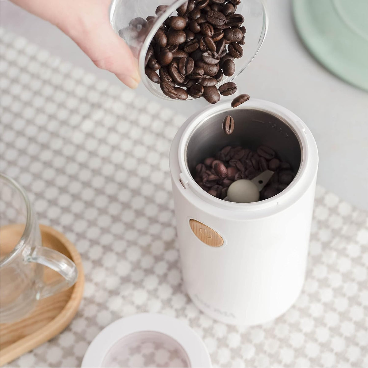 White 40g Mini Electric Coffee Grinder J31569