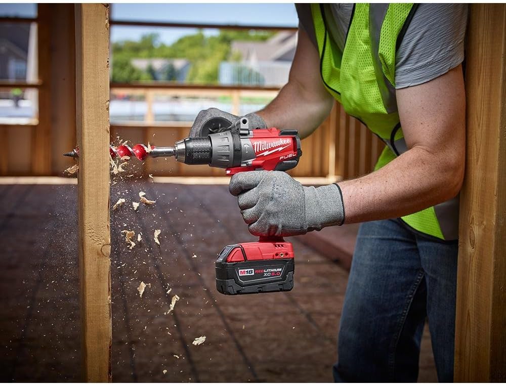 Brushless Cordless Combo Kit (6-Tool) with 5.0 Ah Batteries, Charger, Tool Bags I749
