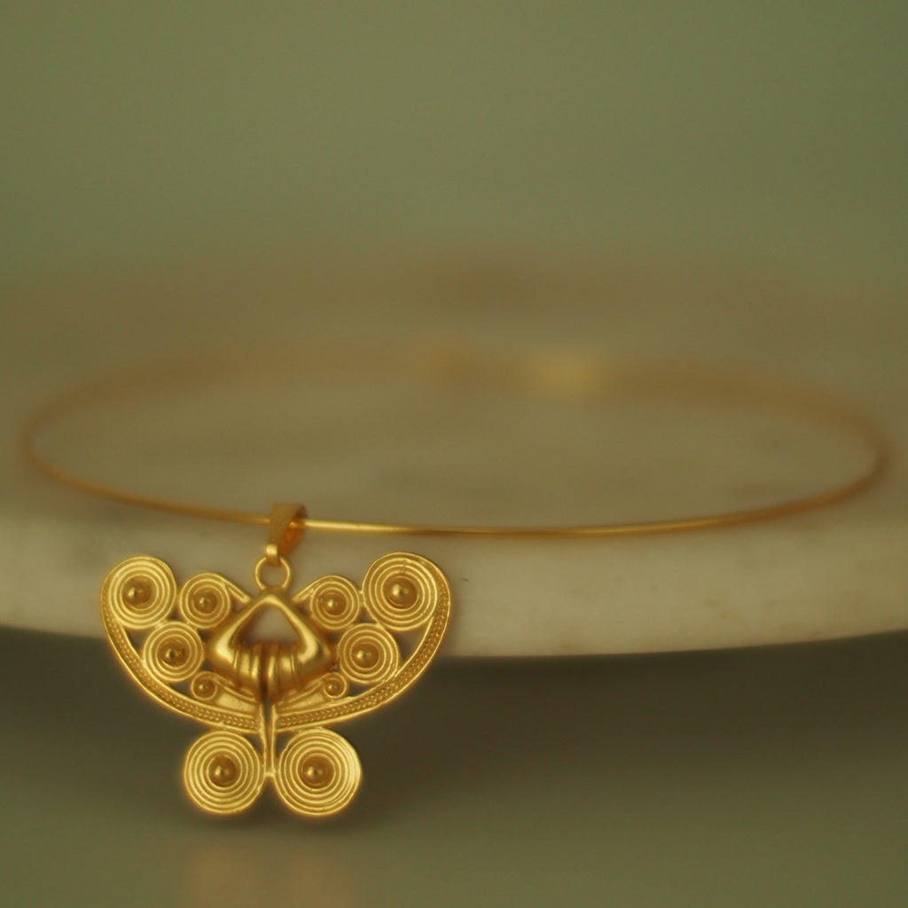 24k Gold Plated Omega Choker Necklace with Butterfly Pendant L725774