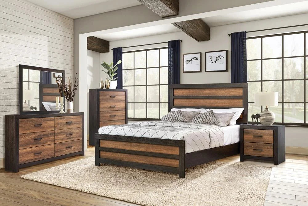 Queen Panel Bed V3512