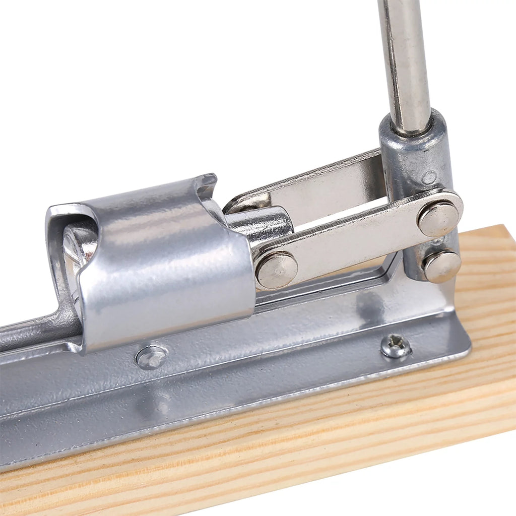 Nutcracker with Inox Hull and Wooden Grip C666