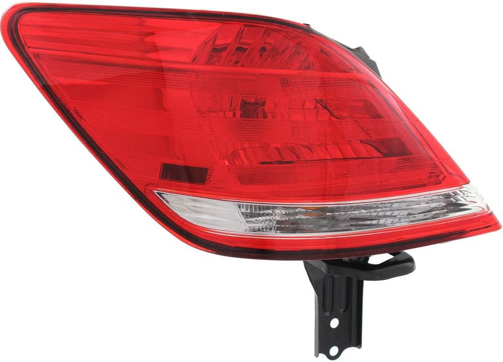 Tail Light Assembly Driver Side with Bulbs G795
