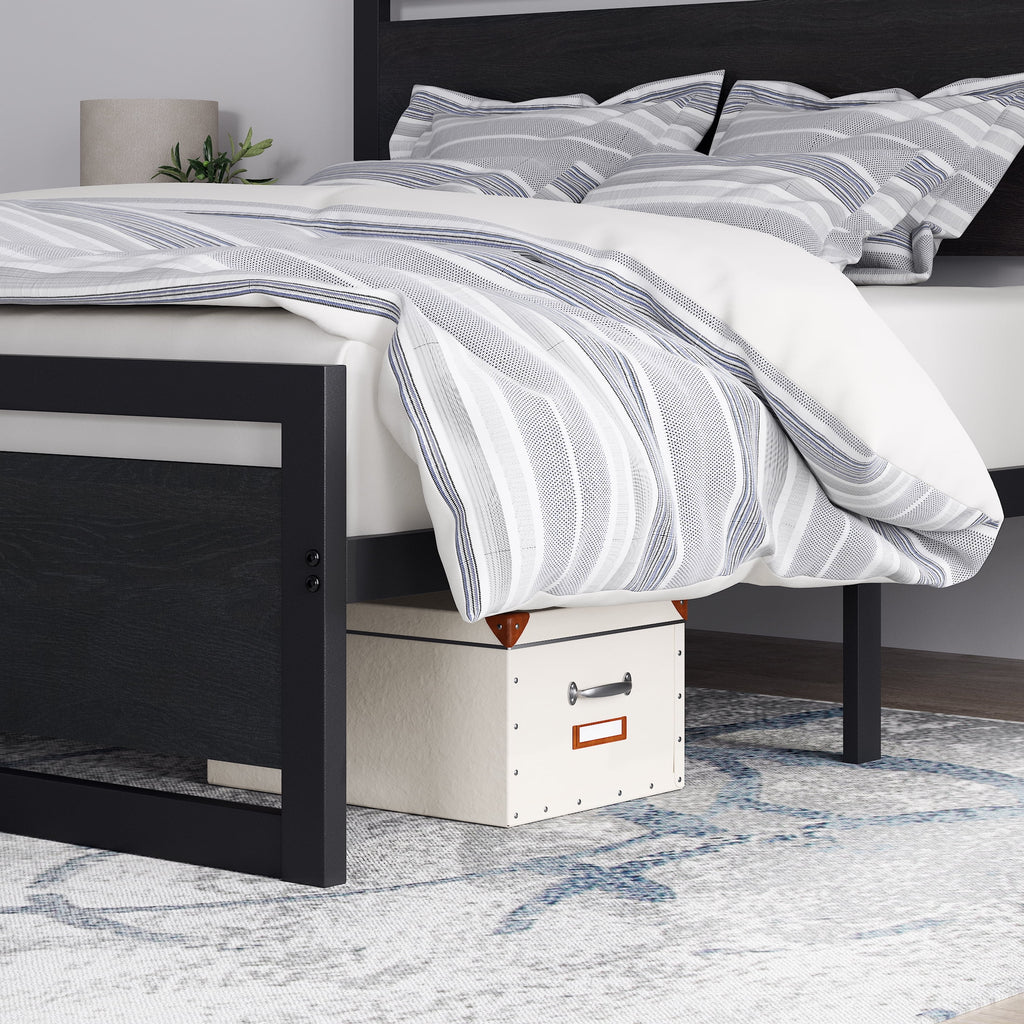 Queen Size Metal Platform Bed Frame with Wooden Headboard Footboard C5418