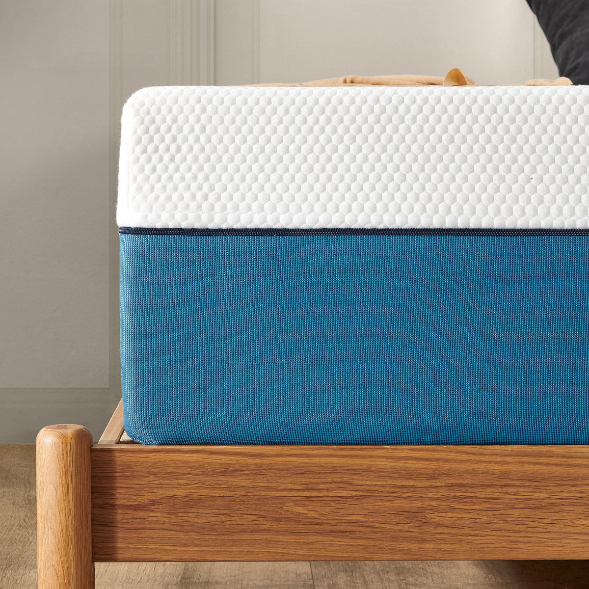 Queen 10 Gel Memory Foam Mattress H23225